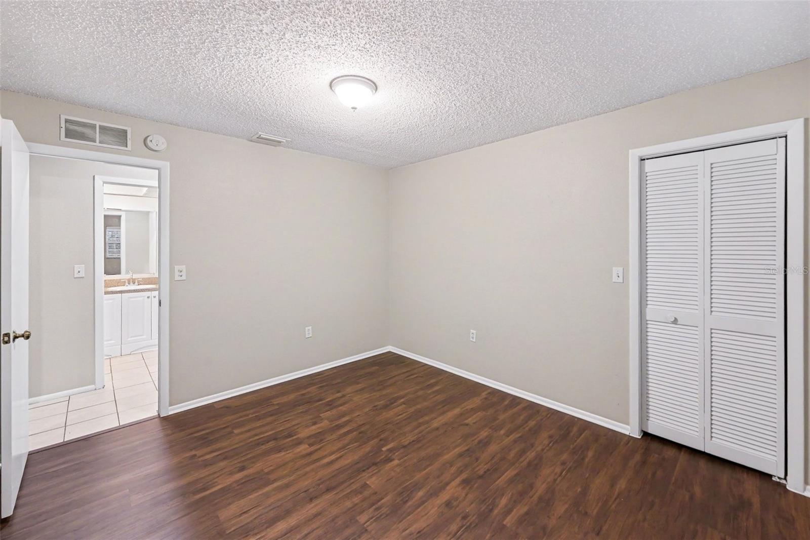 2431 GROVE RIDGE DR, PALM HARBOR, FL — photo 23
