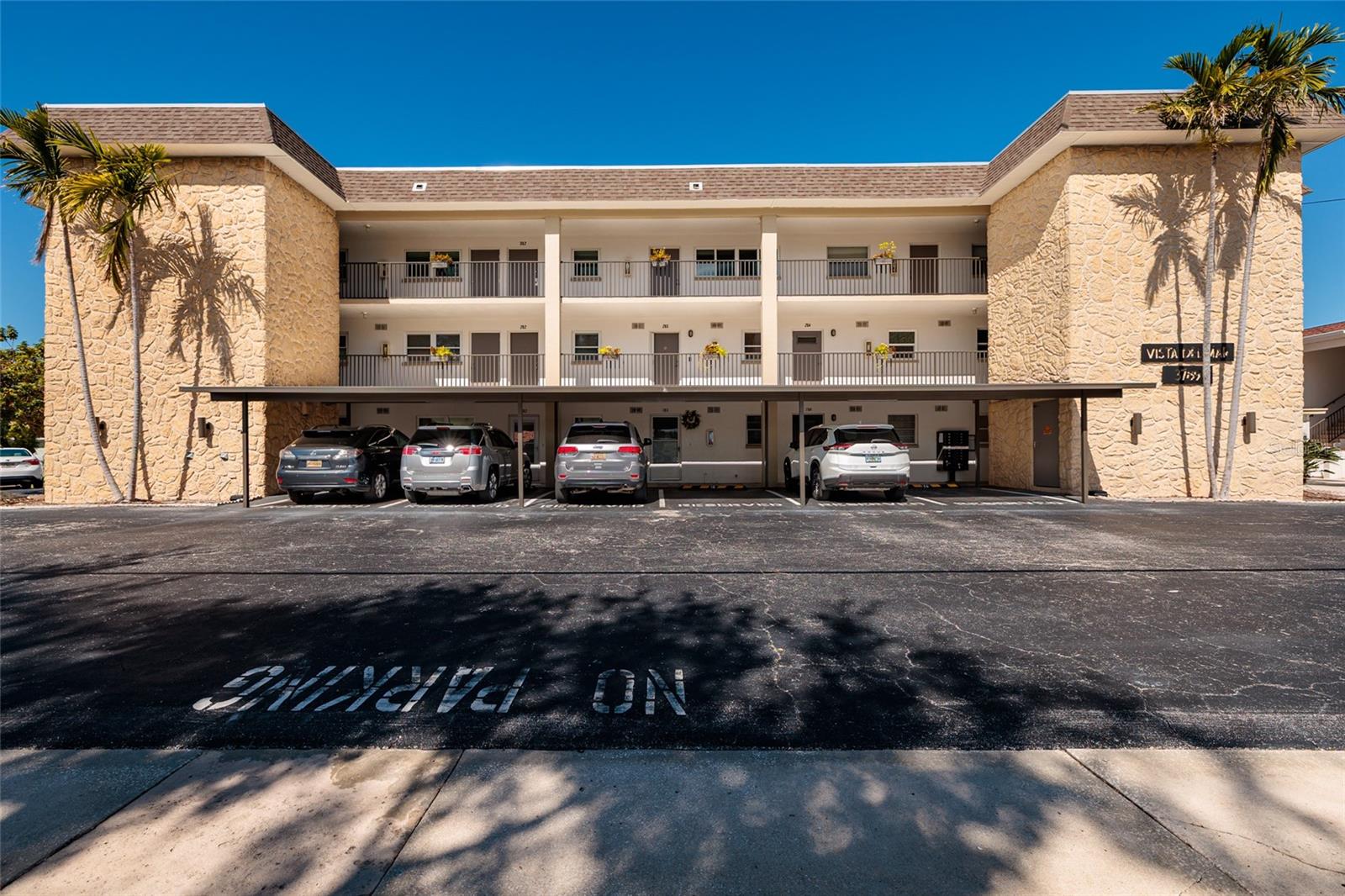 3789 46TH AVE S #101, ST PETERSBURG, FL — photo 2
