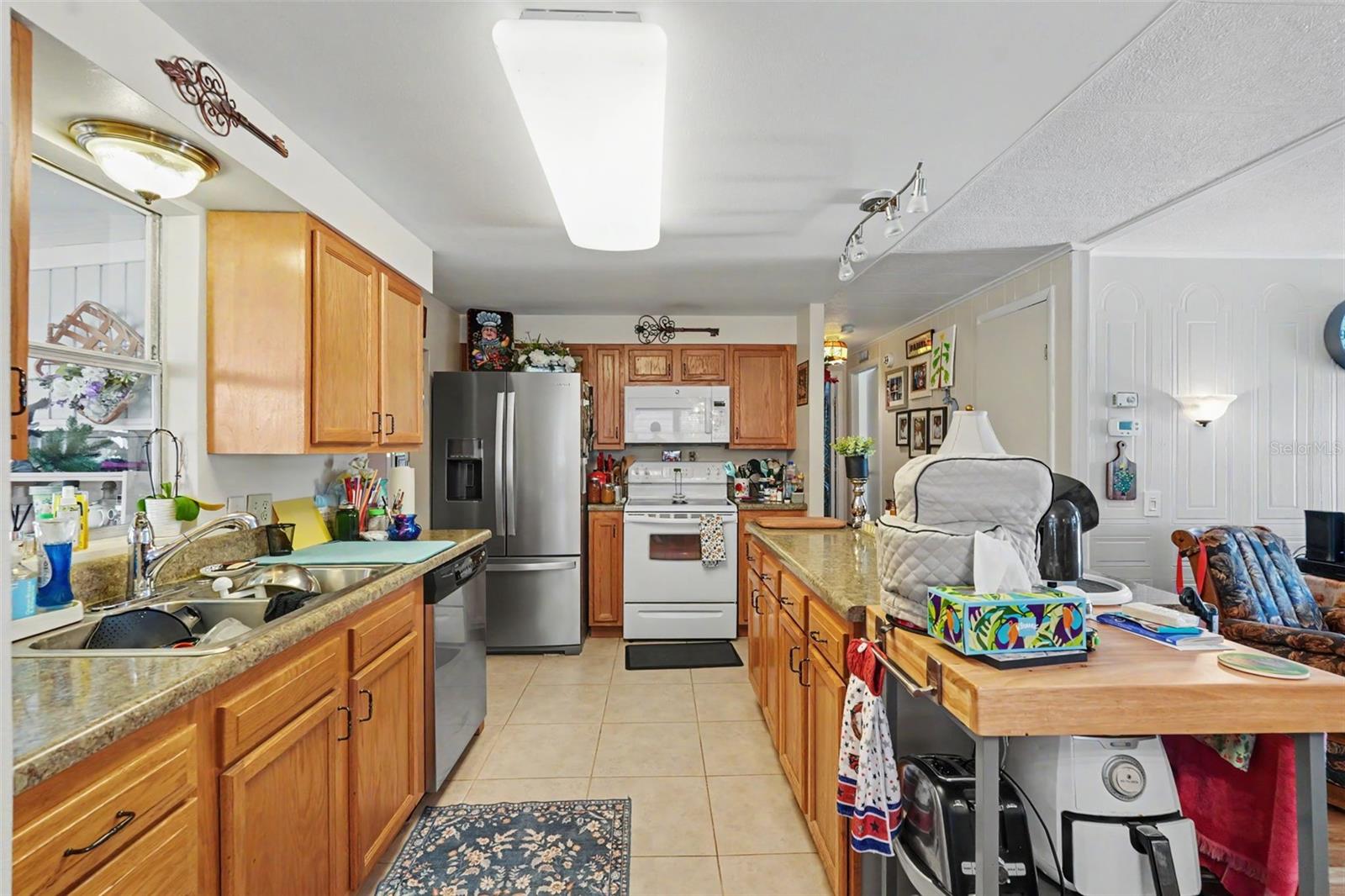 6523 KANSAS ST, BRADENTON, FL — photo 22