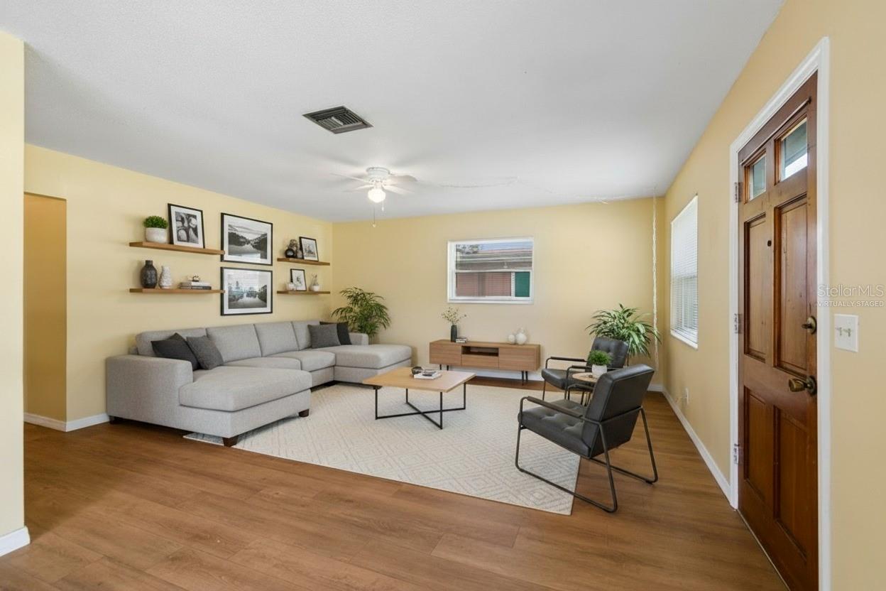 6706 S MASCOTTE ST, TAMPA, FL — photo 2