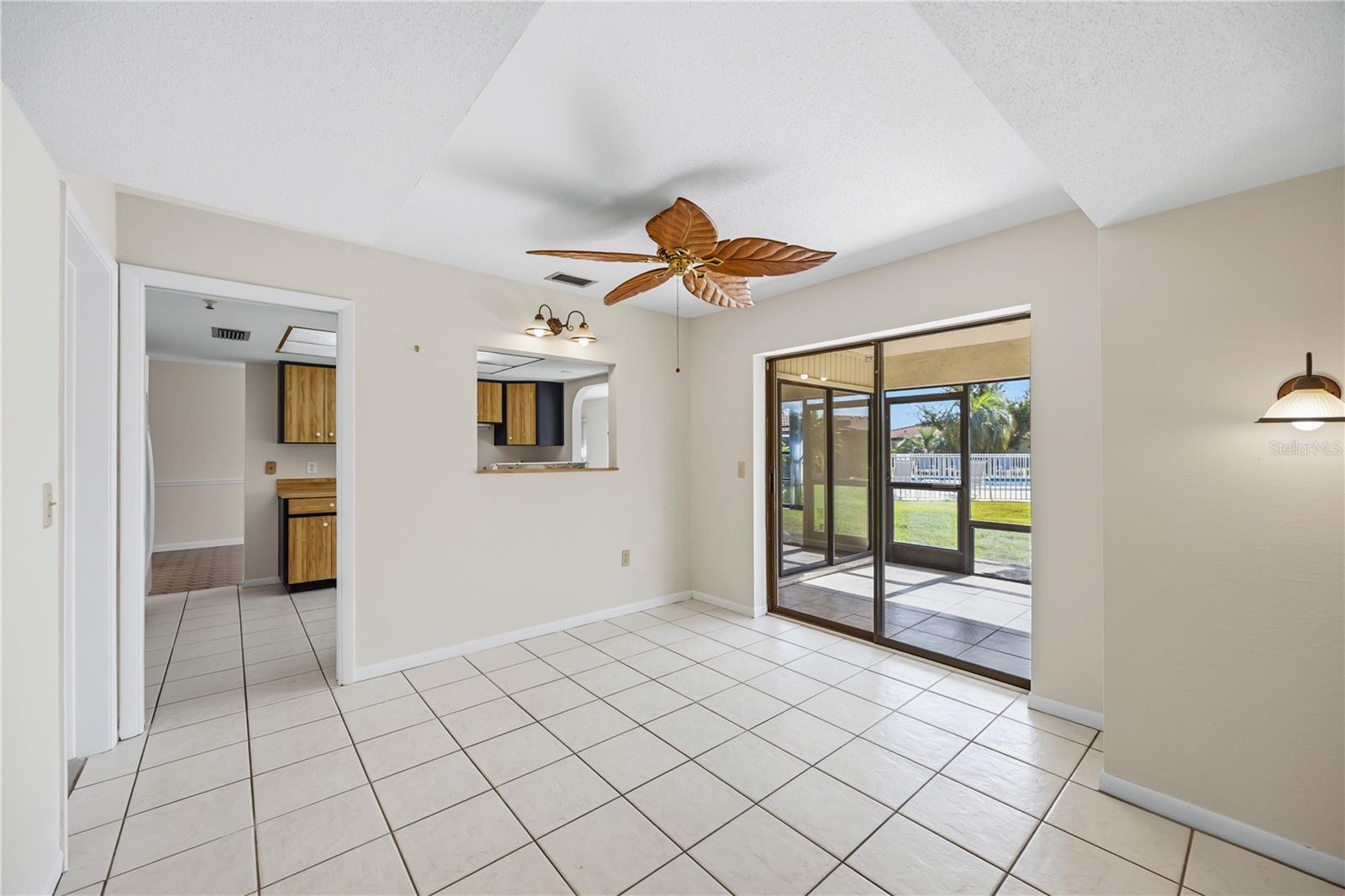 849 SENDA PLATA #15, VENICE, FL — photo 17
