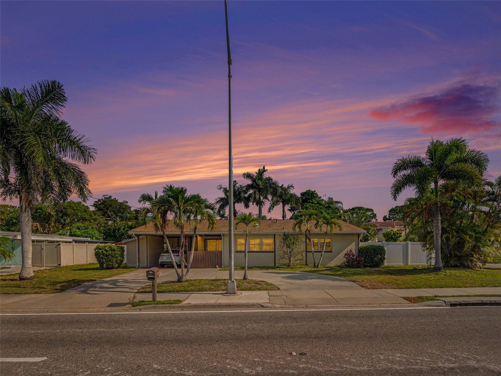 3103 BAYSHORE GARDENS PKWY, BRADENTON, FL