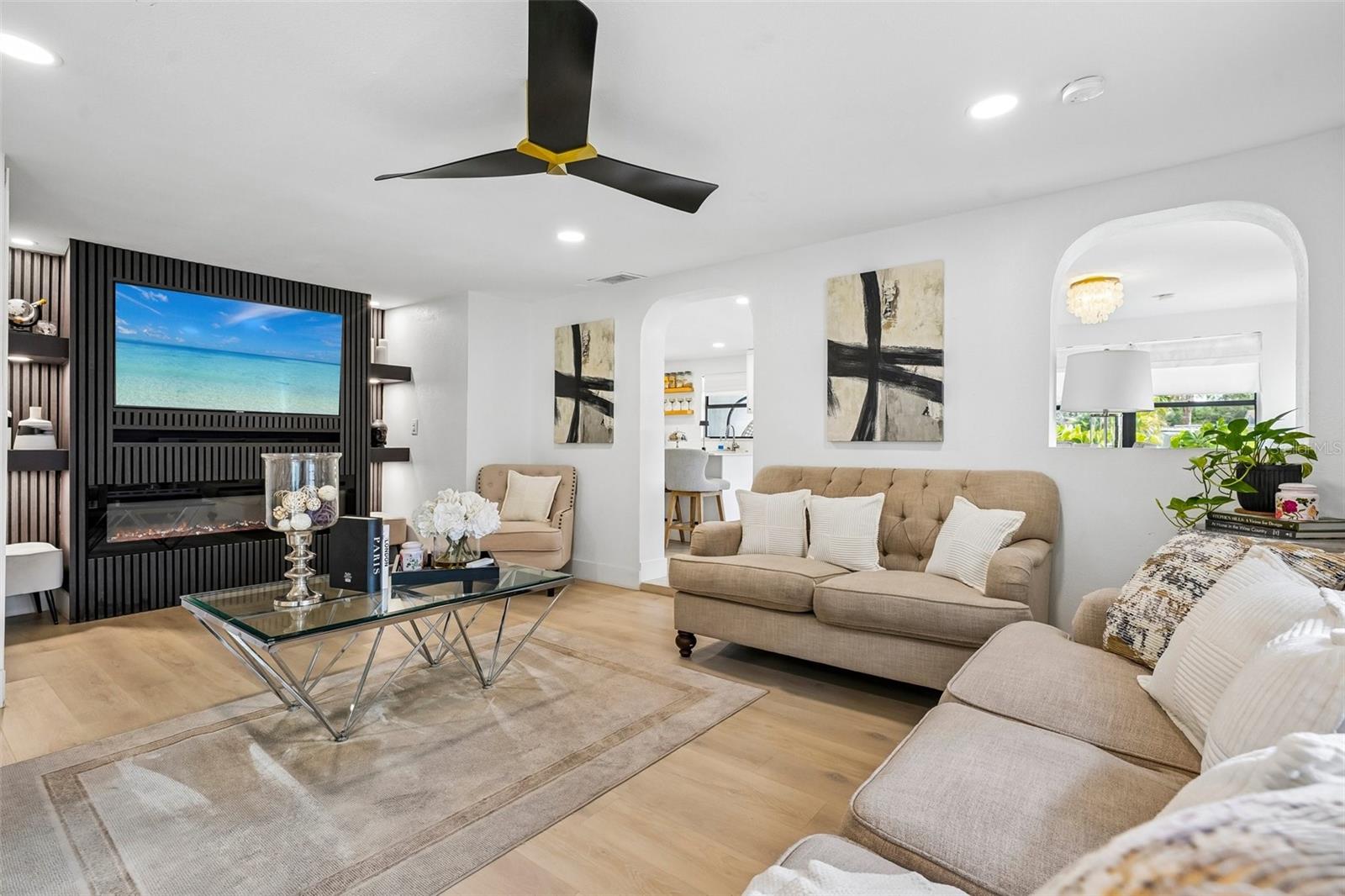 2934 W ELLIS DR, TAMPA, FL — photo 6