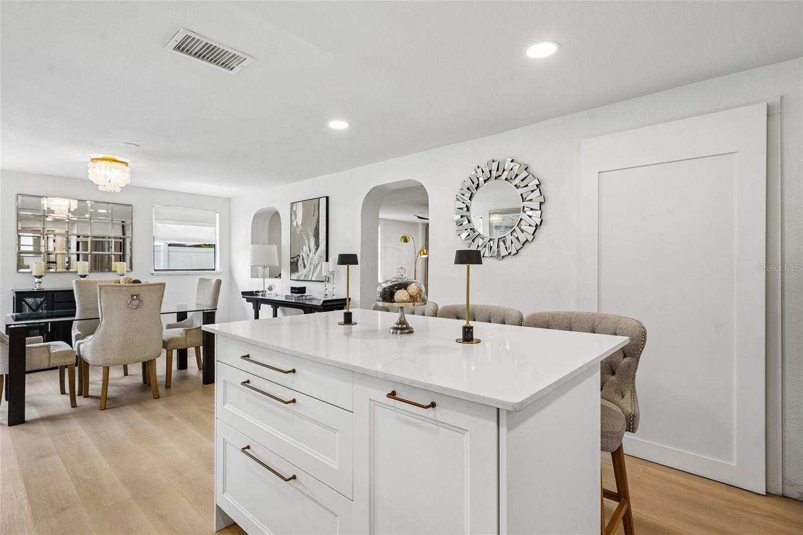 2934 W ELLIS DR, TAMPA, FL — photo 23