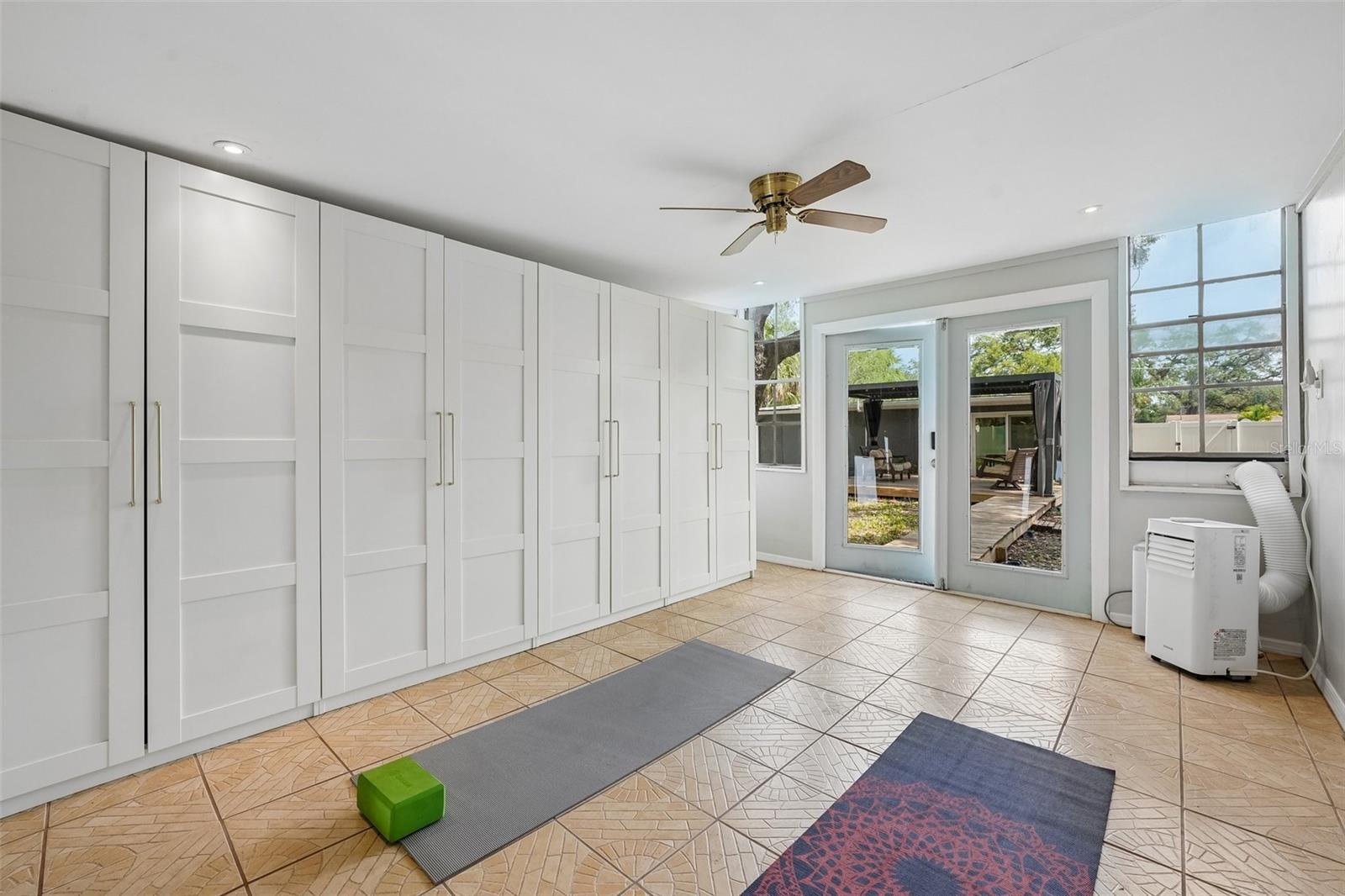 2934 W ELLIS DR, TAMPA, FL — photo 39