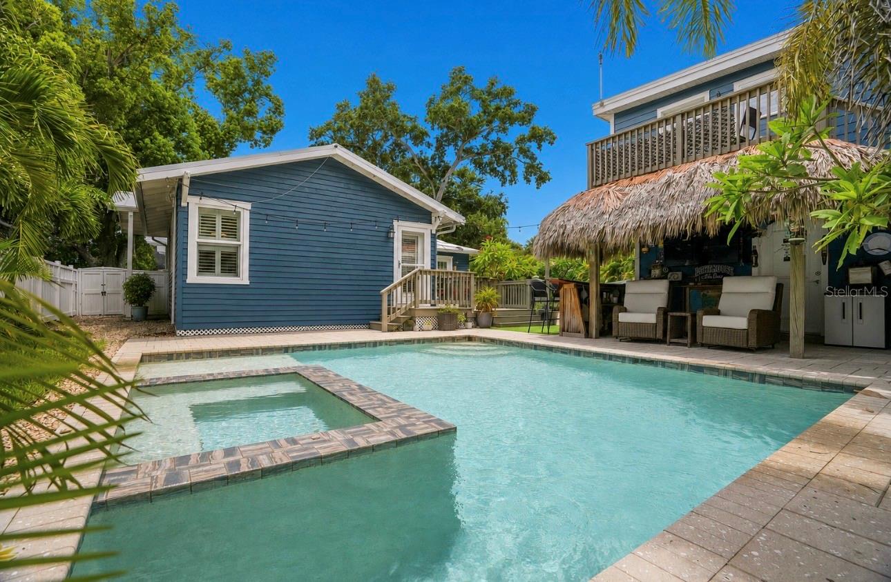636 WILKIE ST, DUNEDIN, FL — photo 2