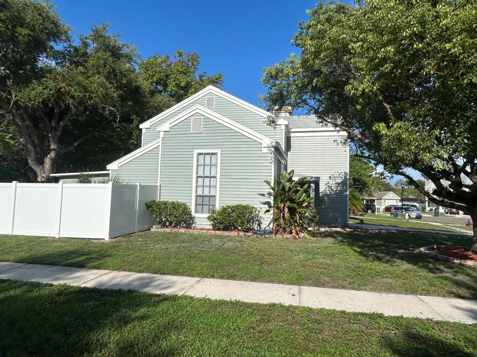 5102 PEACHGREEN CT, TAMPA, FL — photo 2