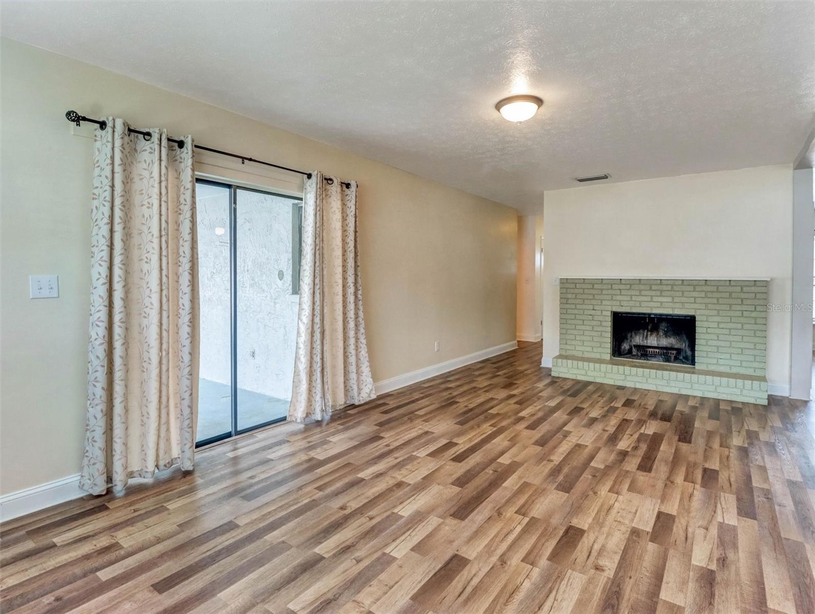 13346 MORAN DR, TAMPA, FL — photo 10