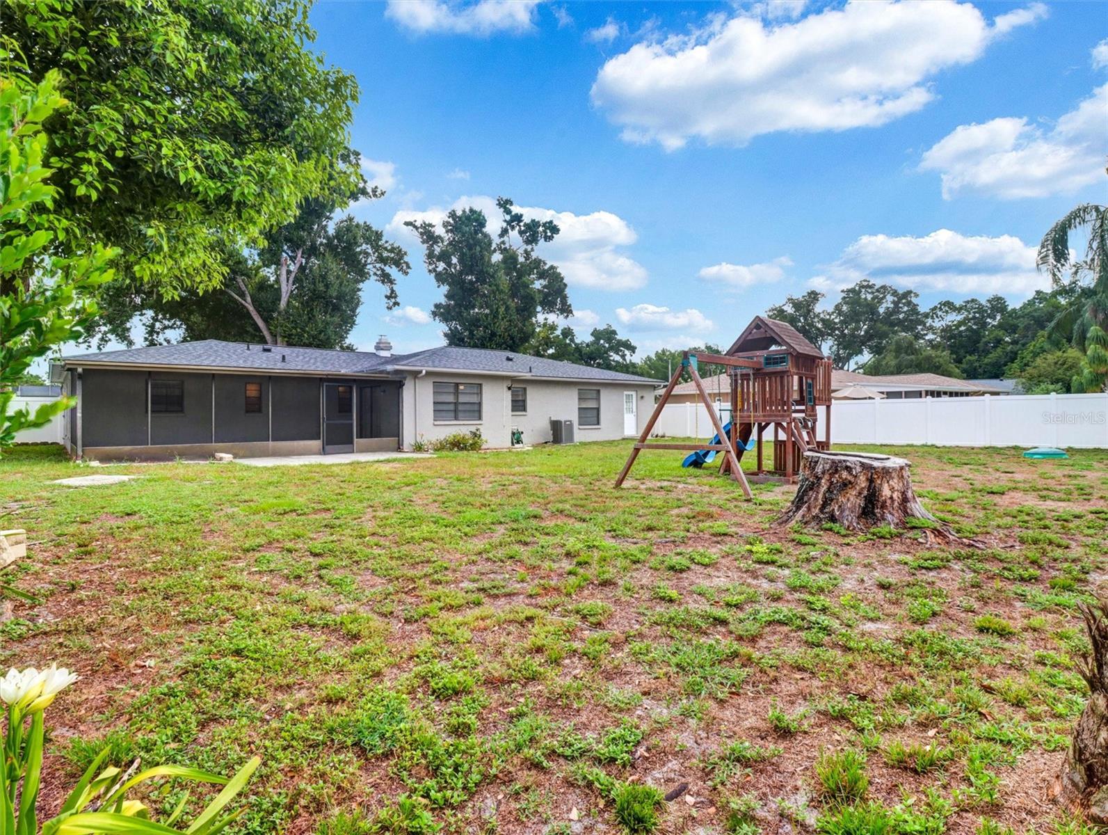 13346 MORAN DR, TAMPA, FL — photo 25