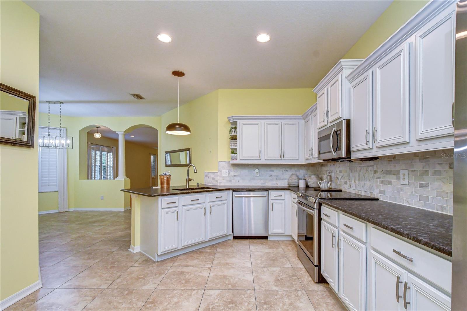 3332 CHAPEL CREEK CIR, WESLEY CHAPEL, FL — photo 18
