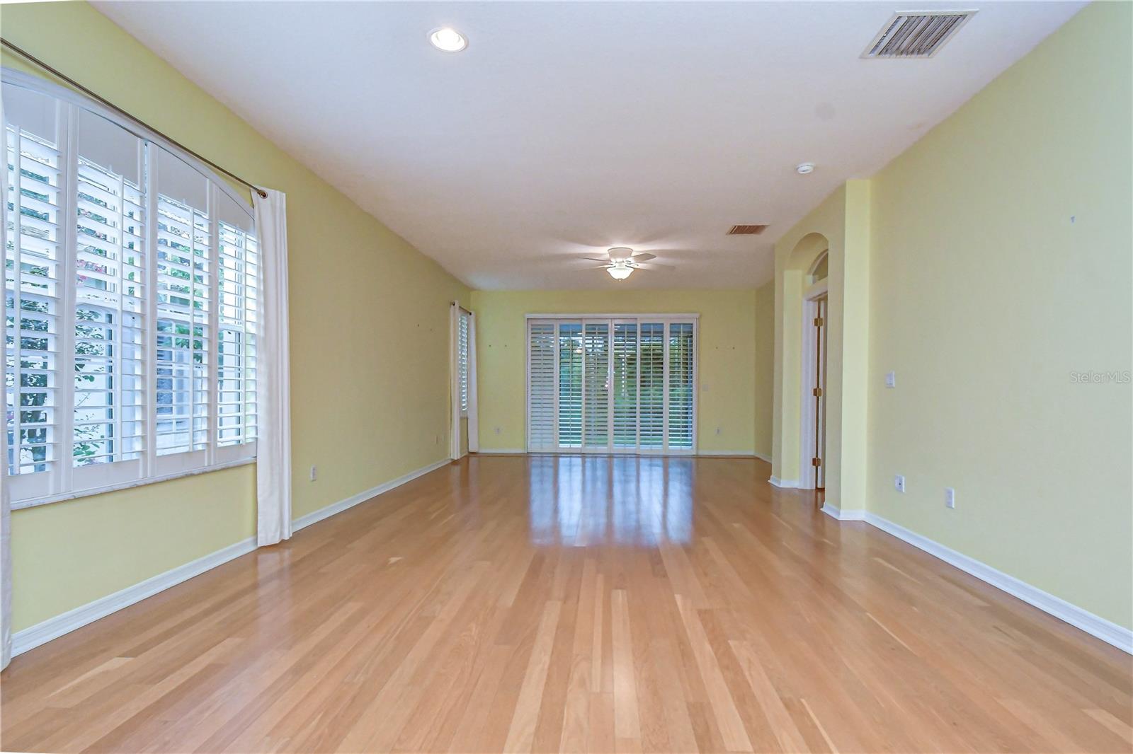 3332 CHAPEL CREEK CIR, WESLEY CHAPEL, FL — photo 27