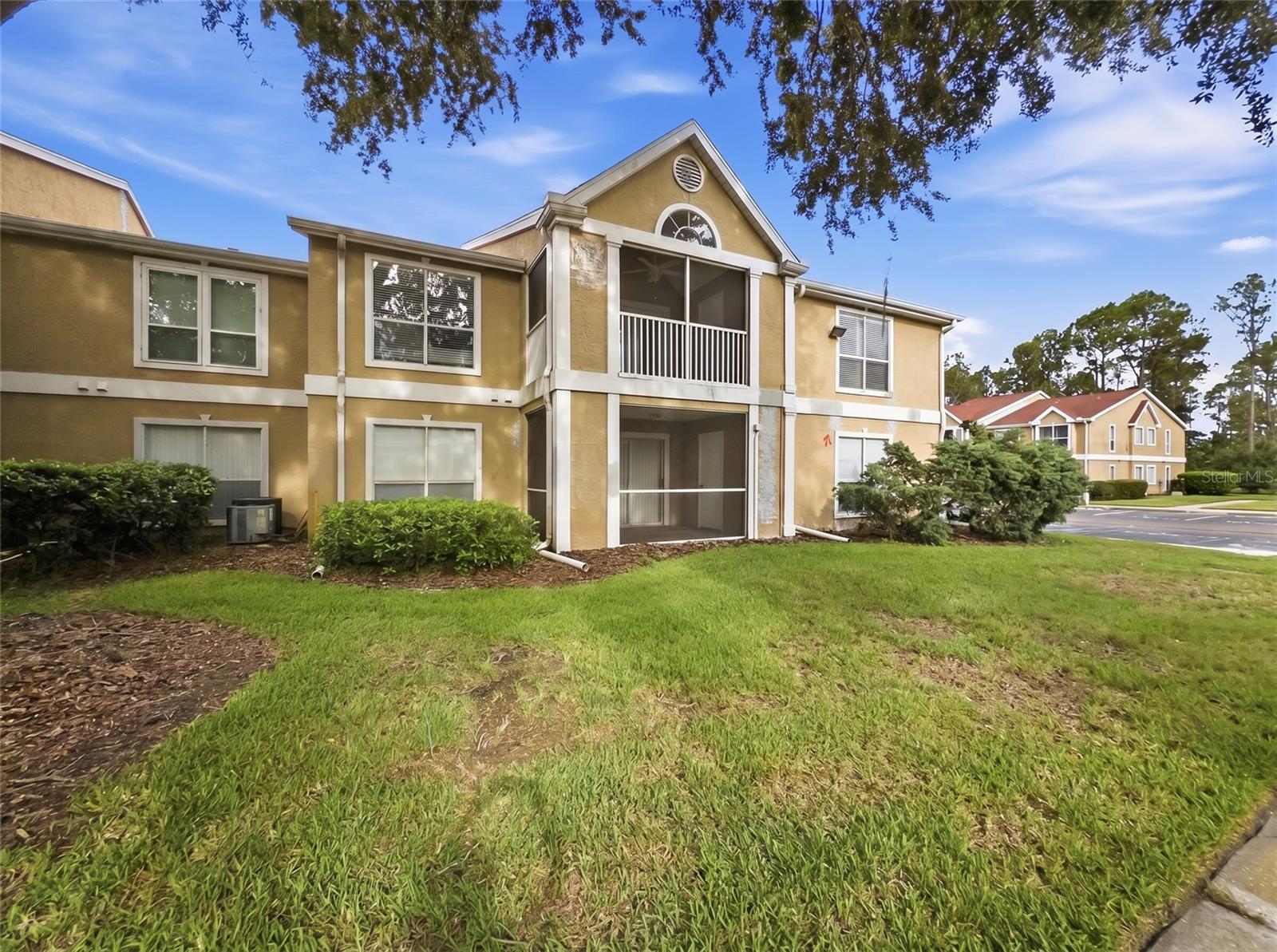 9481 HIGHLAND OAK DR #1502, TAMPA, FL