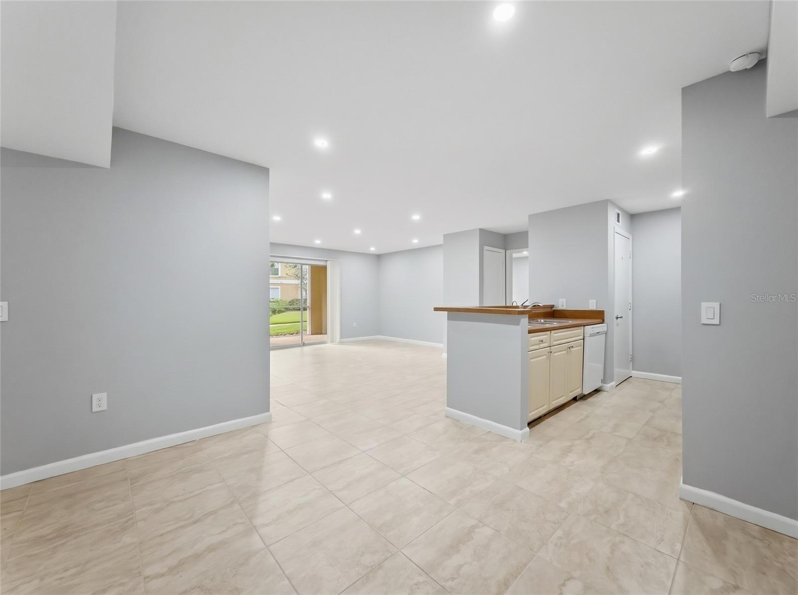 9481 HIGHLAND OAK DR #1502, TAMPA, FL — photo 4