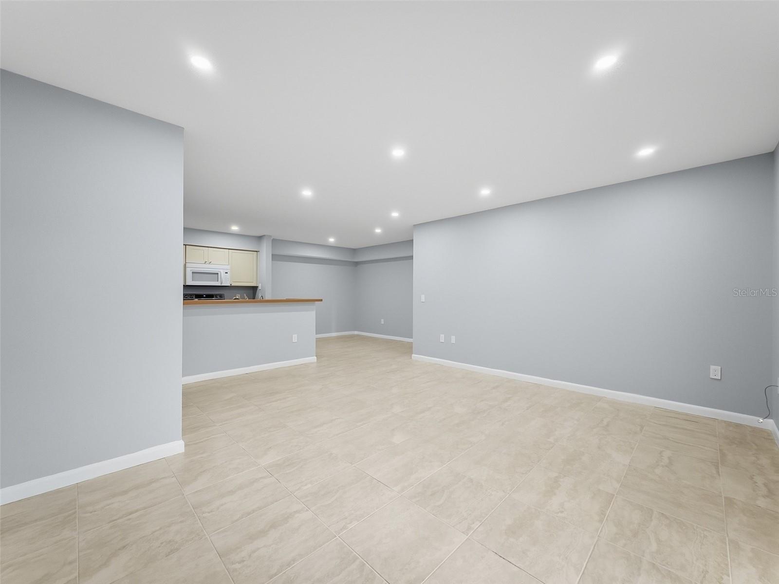 9481 HIGHLAND OAK DR #1502, TAMPA, FL — photo 5