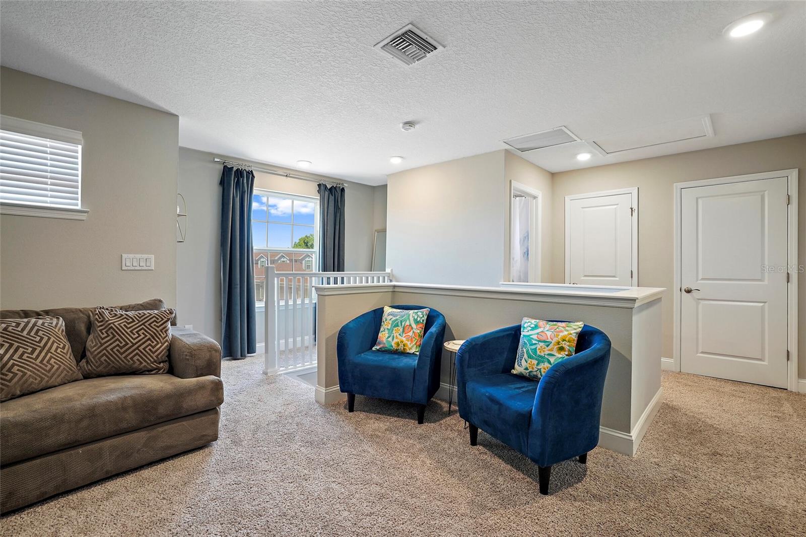 5246 NEIL DR, ST PETERSBURG, FL — photo 8