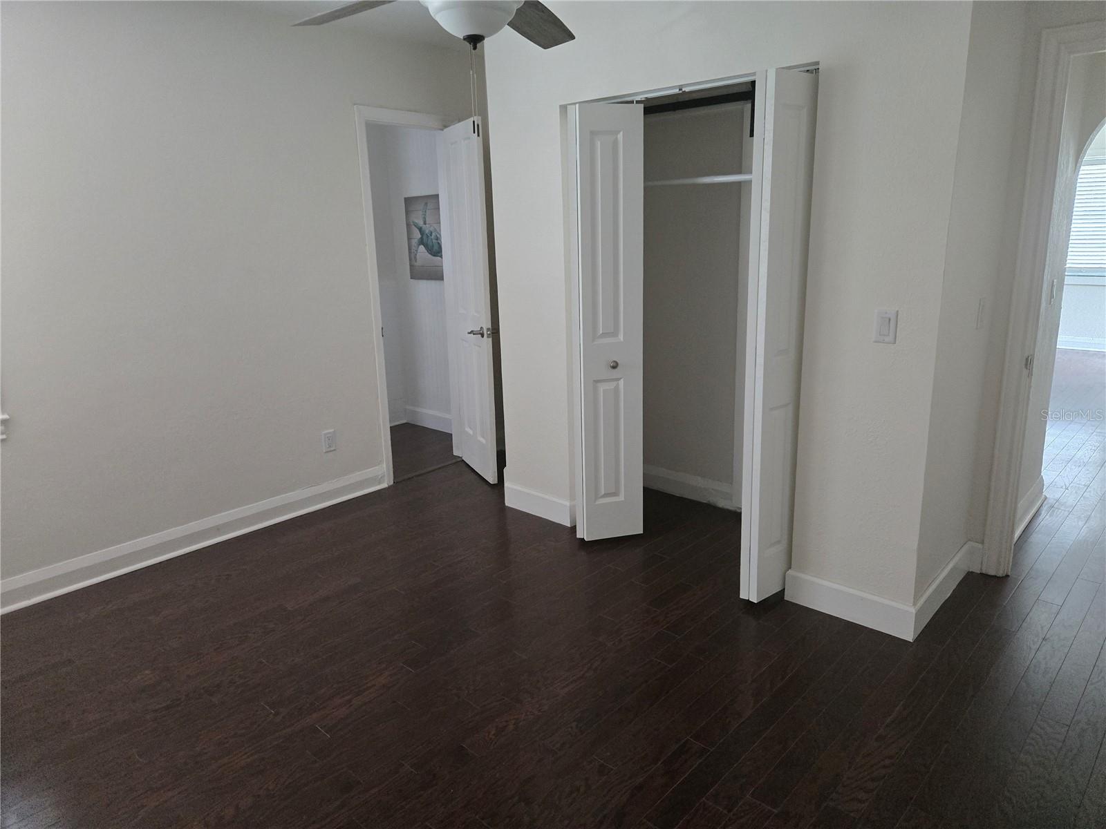 300 E IDLEWILD AVE, TAMPA, FL — photo 23