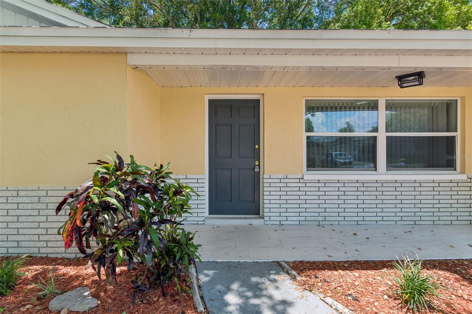7105 OAKSHIRE DR, PORT RICHEY, FL — photo 2