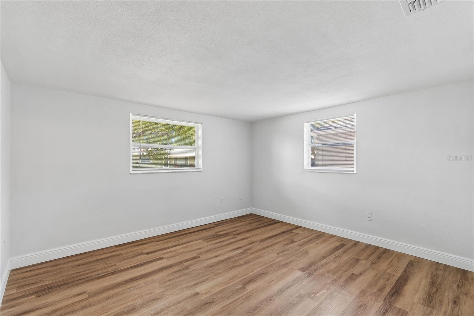 7105 OAKSHIRE DR, PORT RICHEY, FL — photo 22