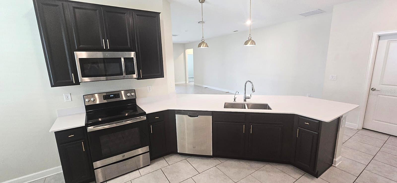 212 BERGAMOT LOOP, DAVENPORT, FL — photo 8