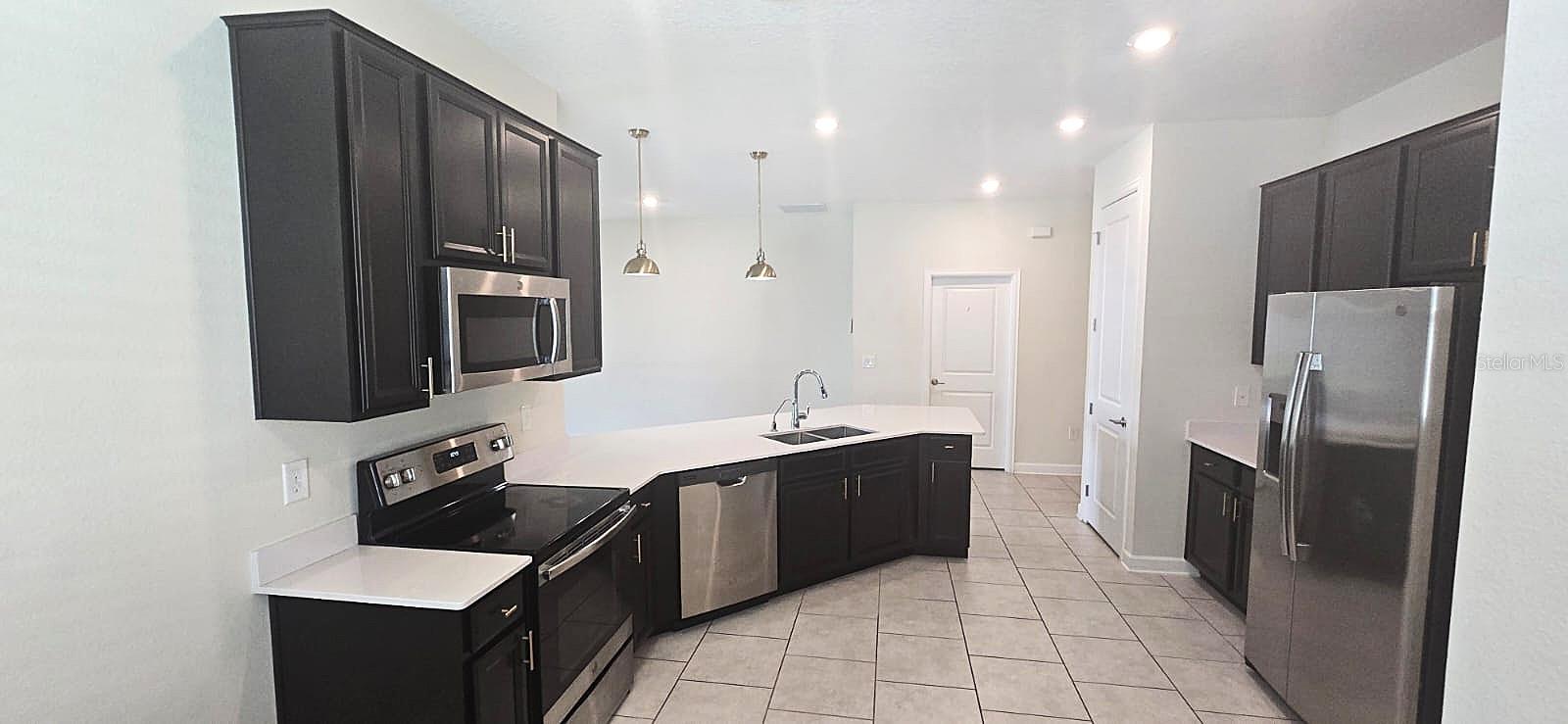 212 BERGAMOT LOOP, DAVENPORT, FL — photo 9