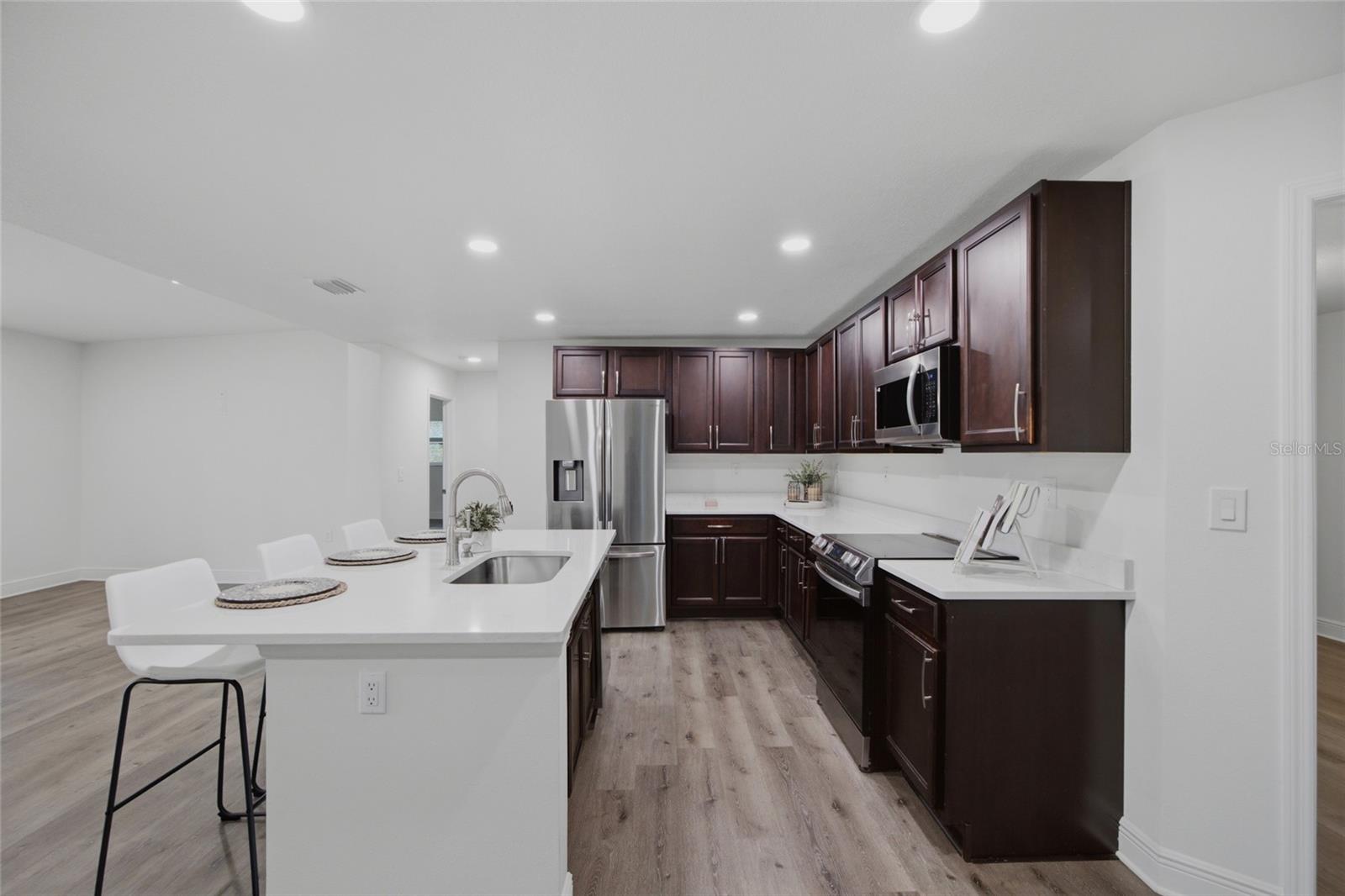 730 CRYSTAL LAKE RD, LUTZ, FL — photo 9