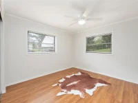1015 W MONTROSE ST — photo 36