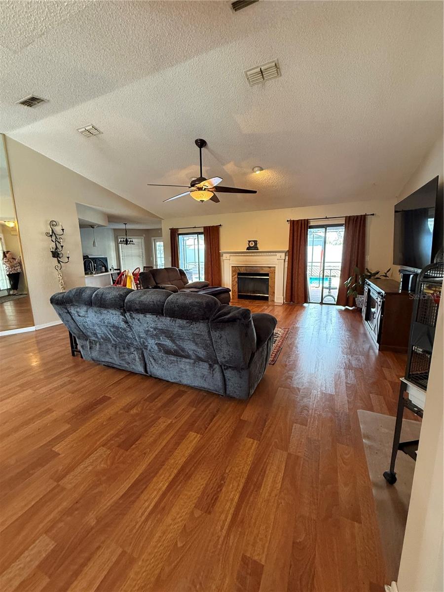 9231 ELDRIDGE RD, SPRING HILL, FL — photo 2