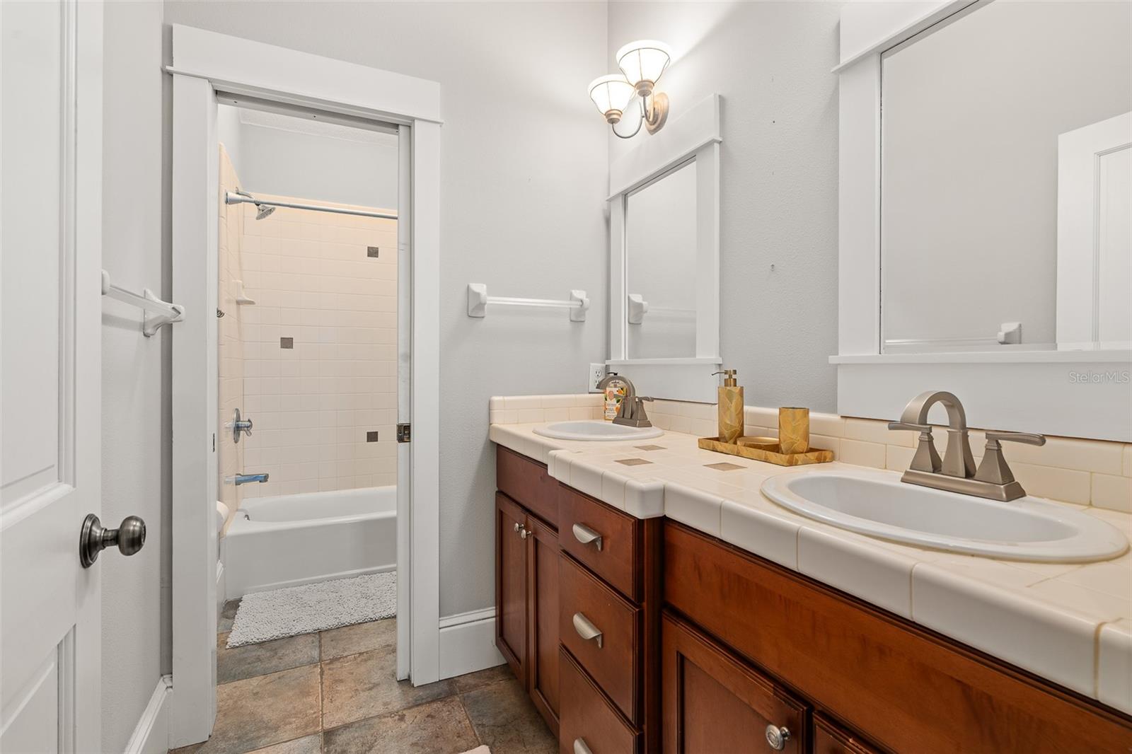 2 HICKORY LN, DAYTONA BEACH, FL — photo 25