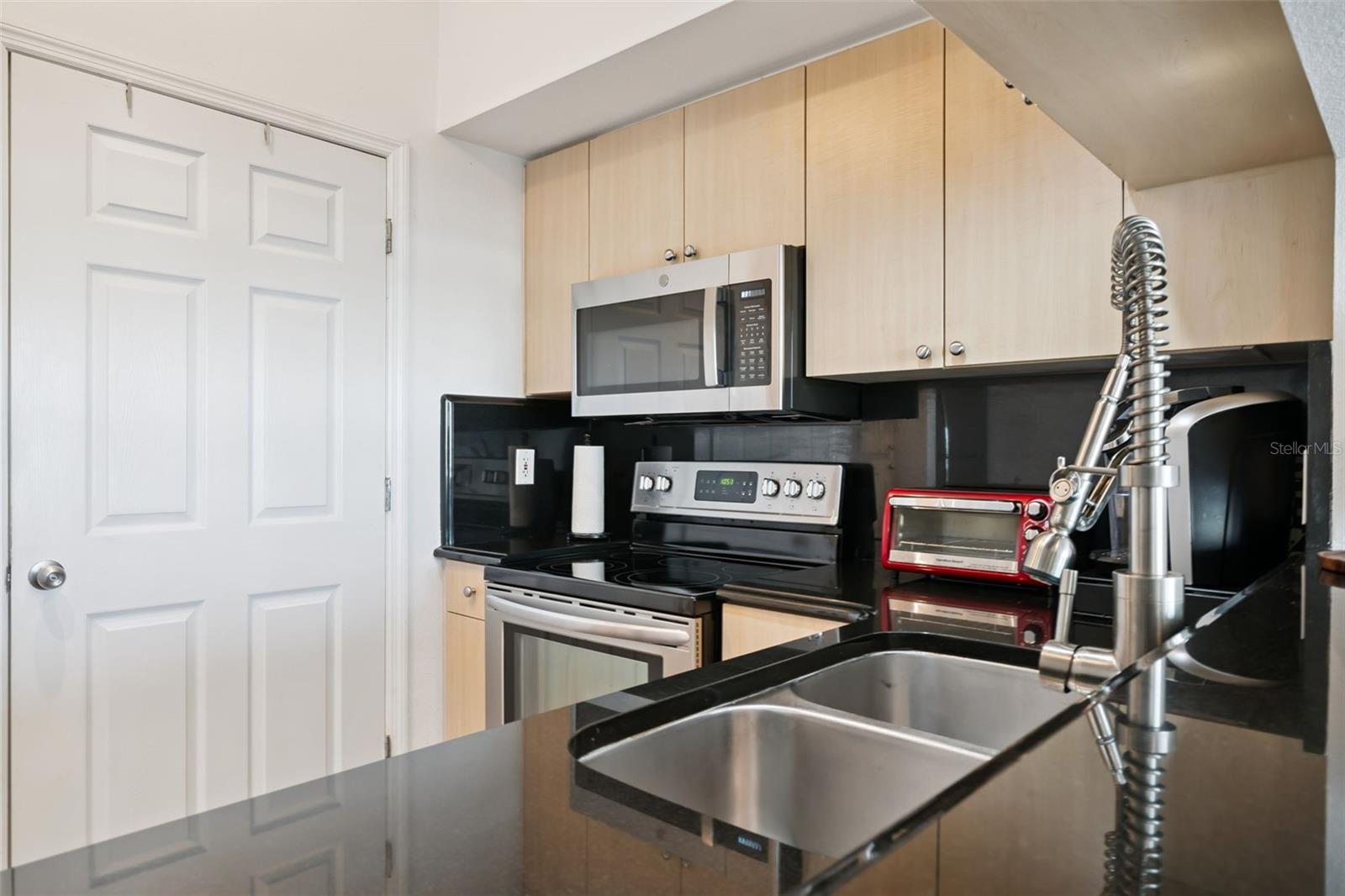 322 E CENTRAL BLVD #1107, ORLANDO, FL — photo 14
