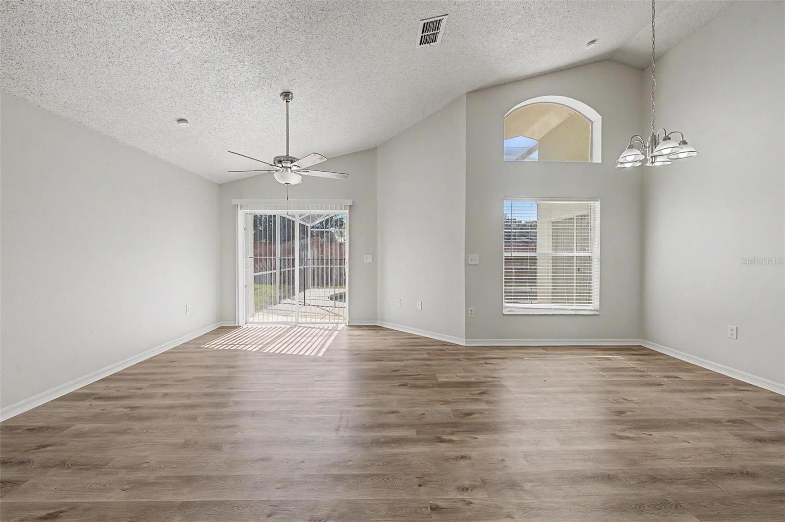 421 HOLBORN LOOP, DAVENPORT, FL — photo 7