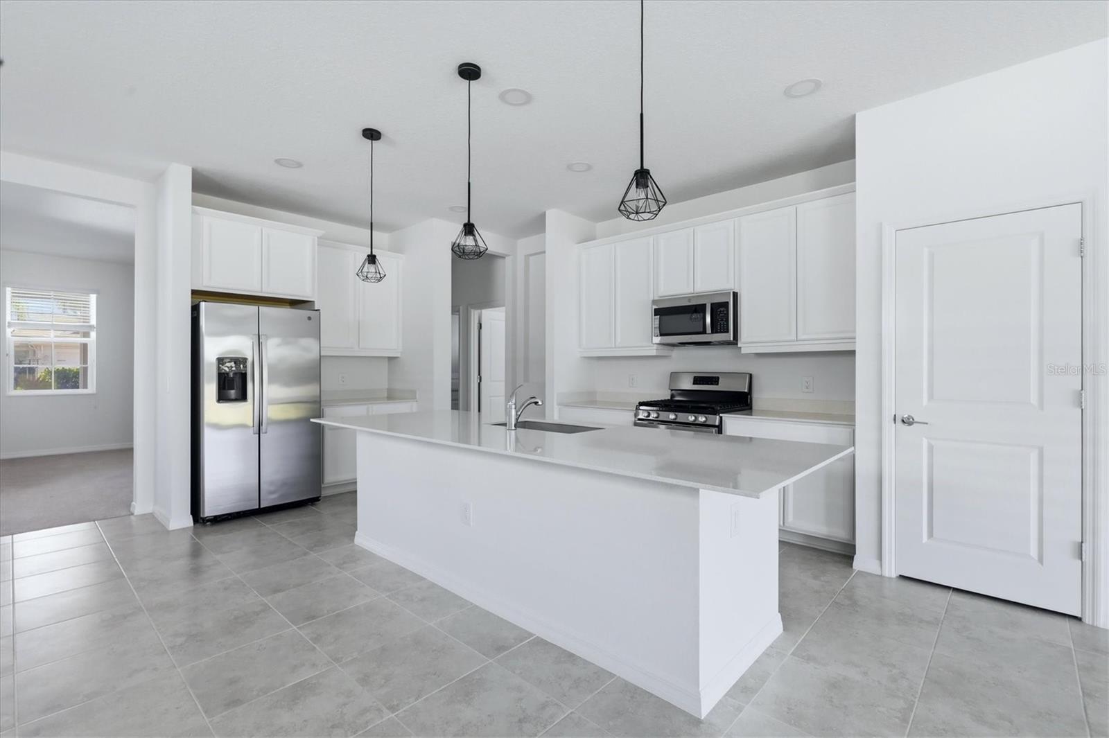 8113 STERNWAY RD, SARASOTA, FL — photo 14