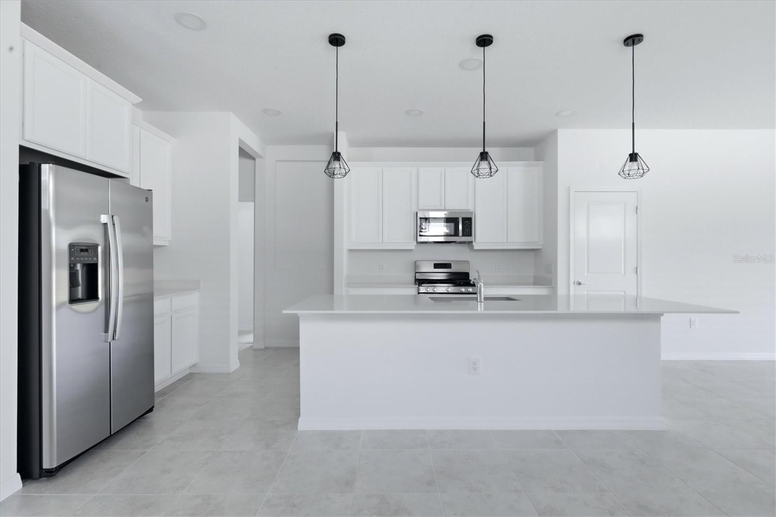 8113 STERNWAY RD, SARASOTA, FL — photo 15