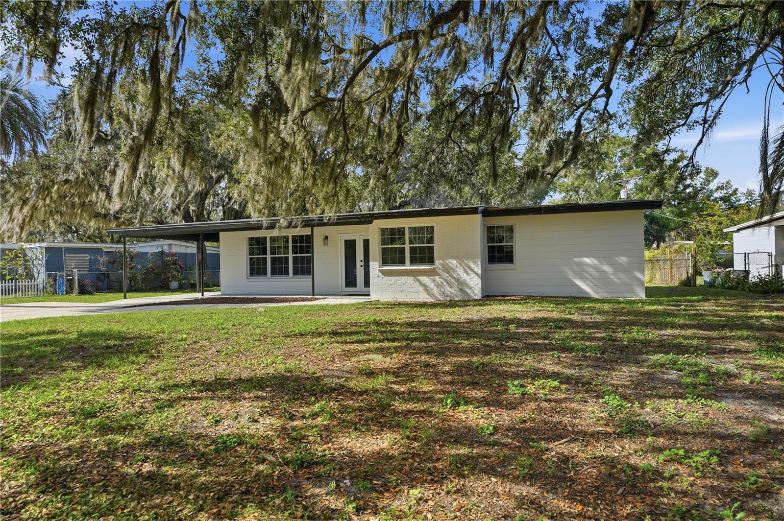707 ABERDEEN CIR, TAMPA, FL — photo 2