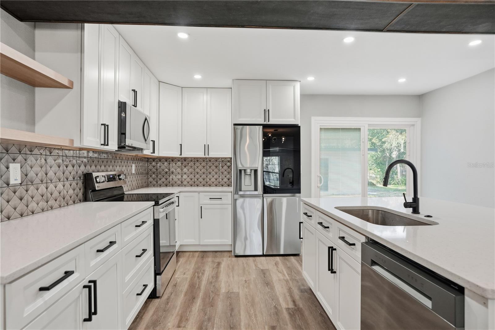 707 ABERDEEN CIR, TAMPA, FL — photo 8