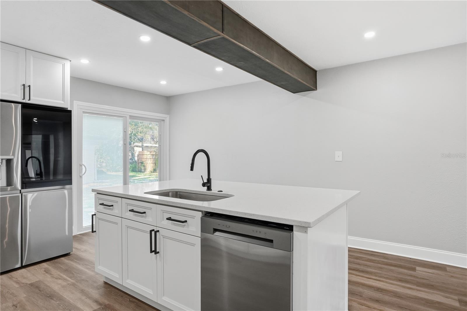 707 ABERDEEN CIR, TAMPA, FL — photo 9