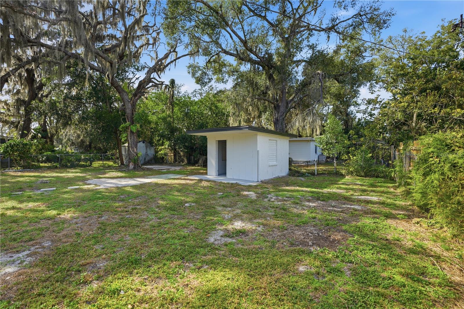 707 ABERDEEN CIR, TAMPA, FL — photo 27