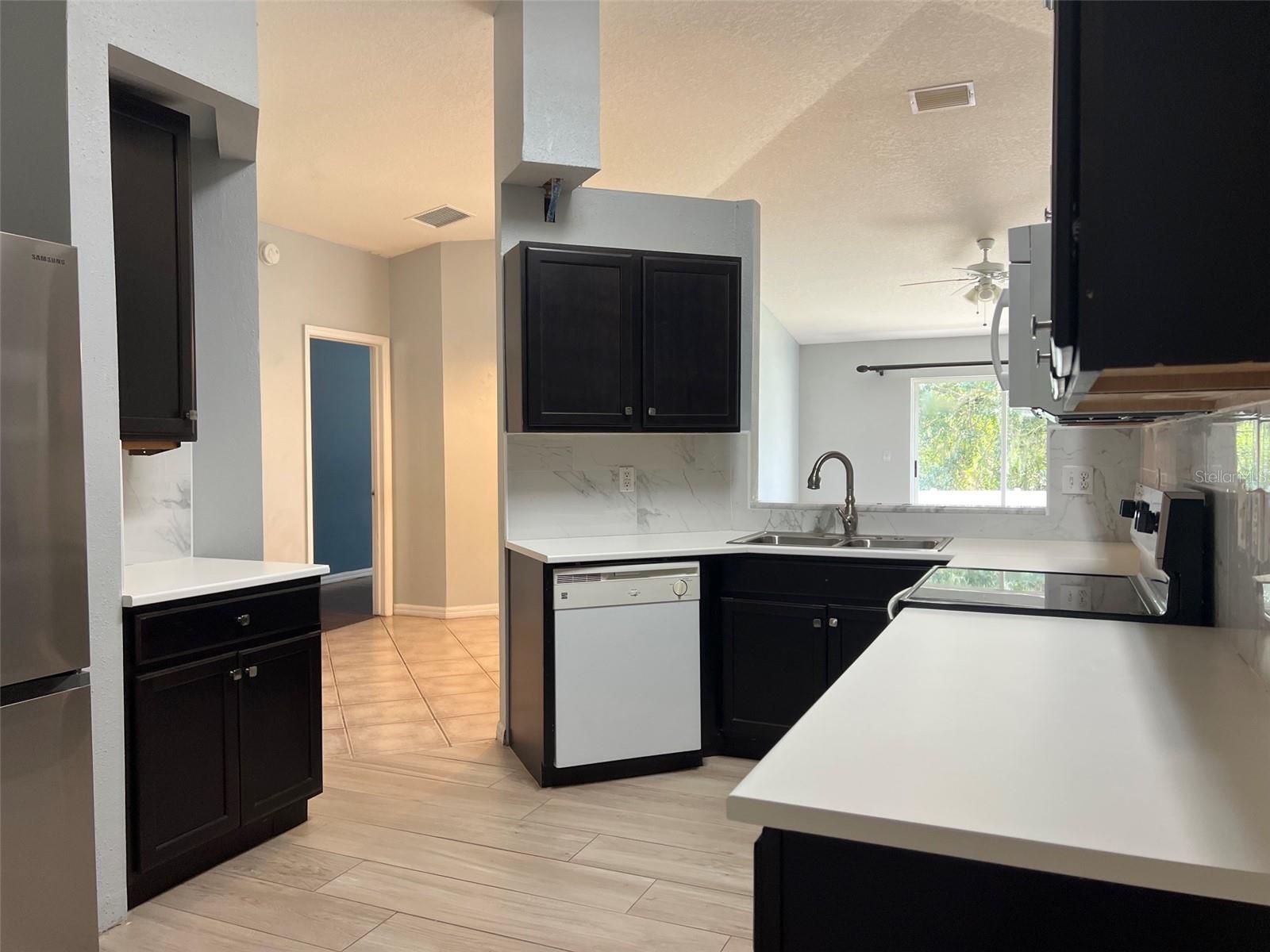 18169 SANDY POINTE DR, TAMPA, FL — photo 8