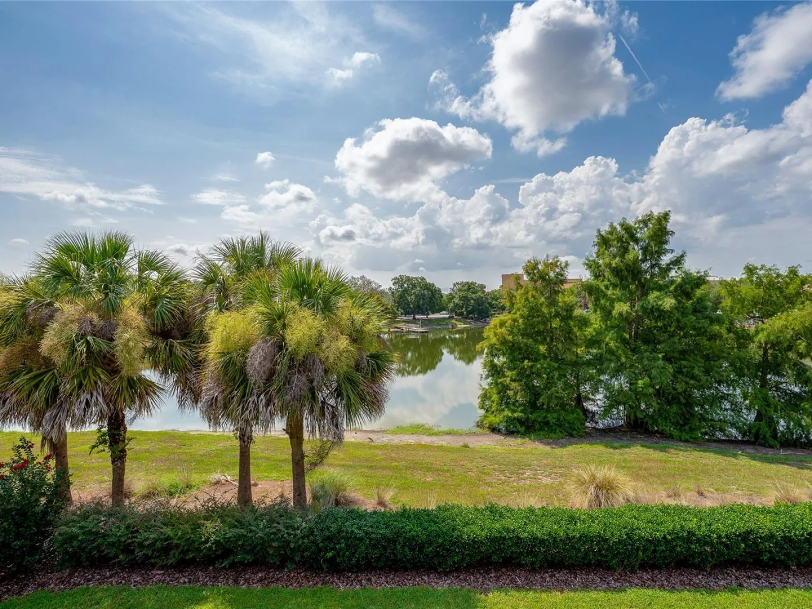 1259 AVENIDA DE LAS CASAS, LADY LAKE, FL — photo 42