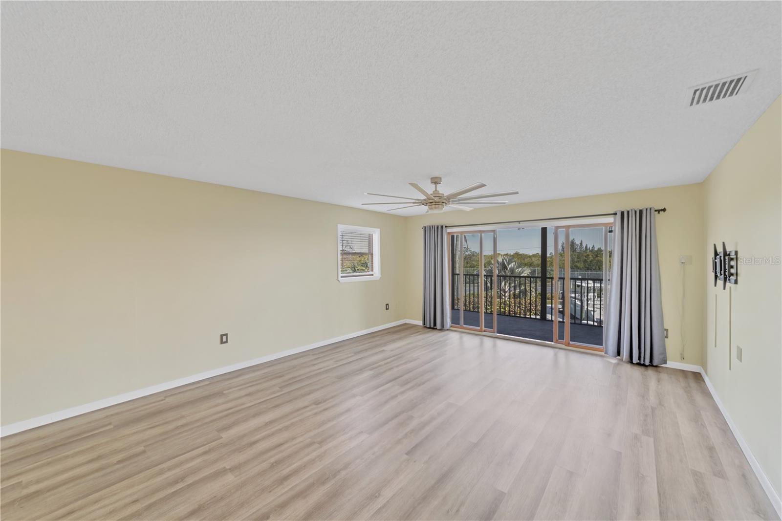 515 LEFFINGWELL AVE #116, ELLENTON, FL — photo 28