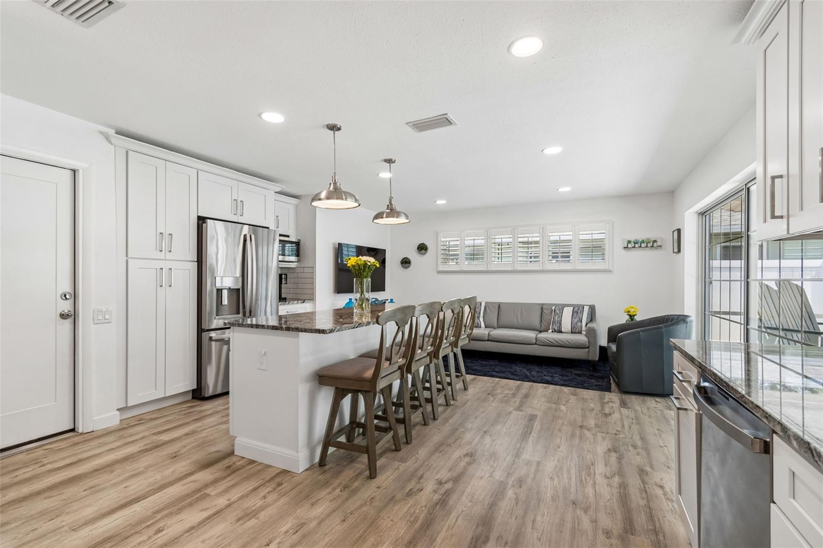 9045 RIDGE RD, SEMINOLE, FL — photo 4