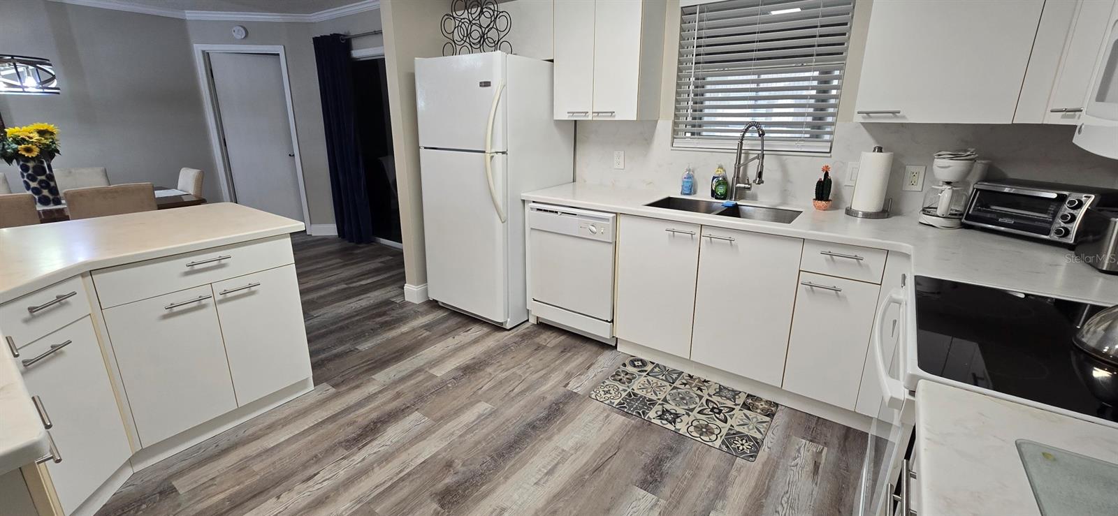 712 ARTESIA AVE, THE VILLAGES, FL — photo 7