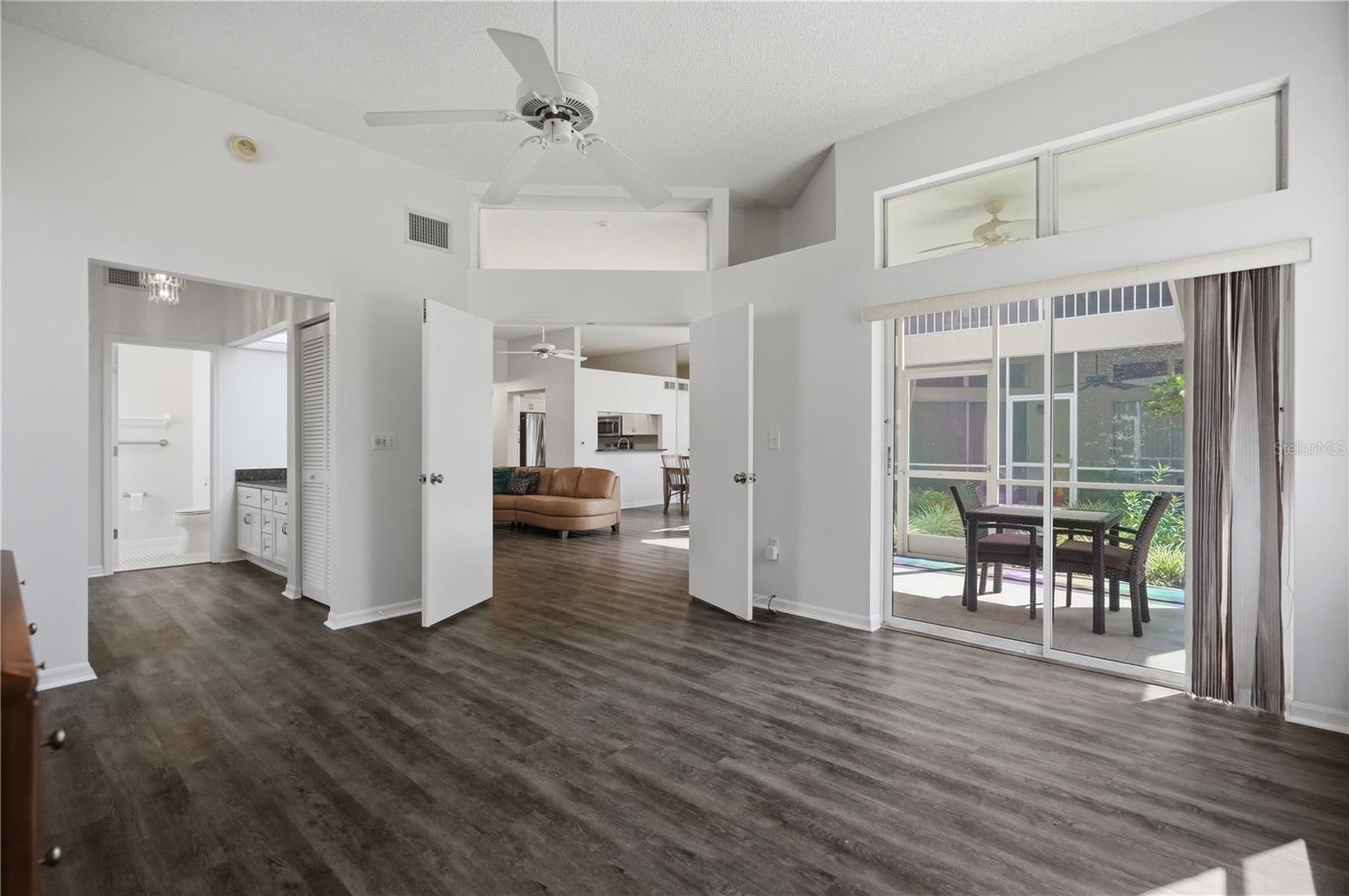 215 CLAYS TRL, OLDSMAR, FL — photo 11