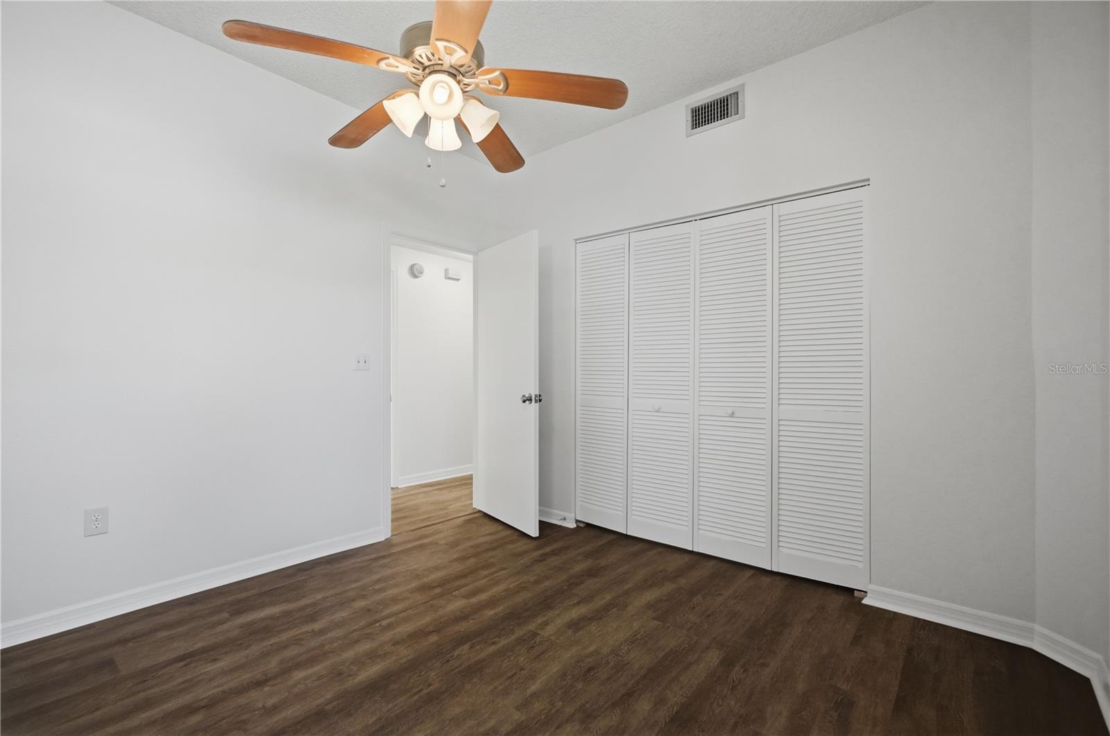 215 CLAYS TRL, OLDSMAR, FL — photo 12