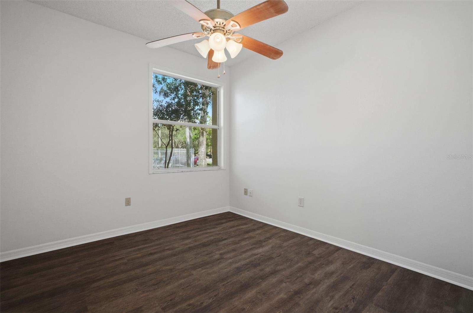 215 CLAYS TRL, OLDSMAR, FL — photo 13