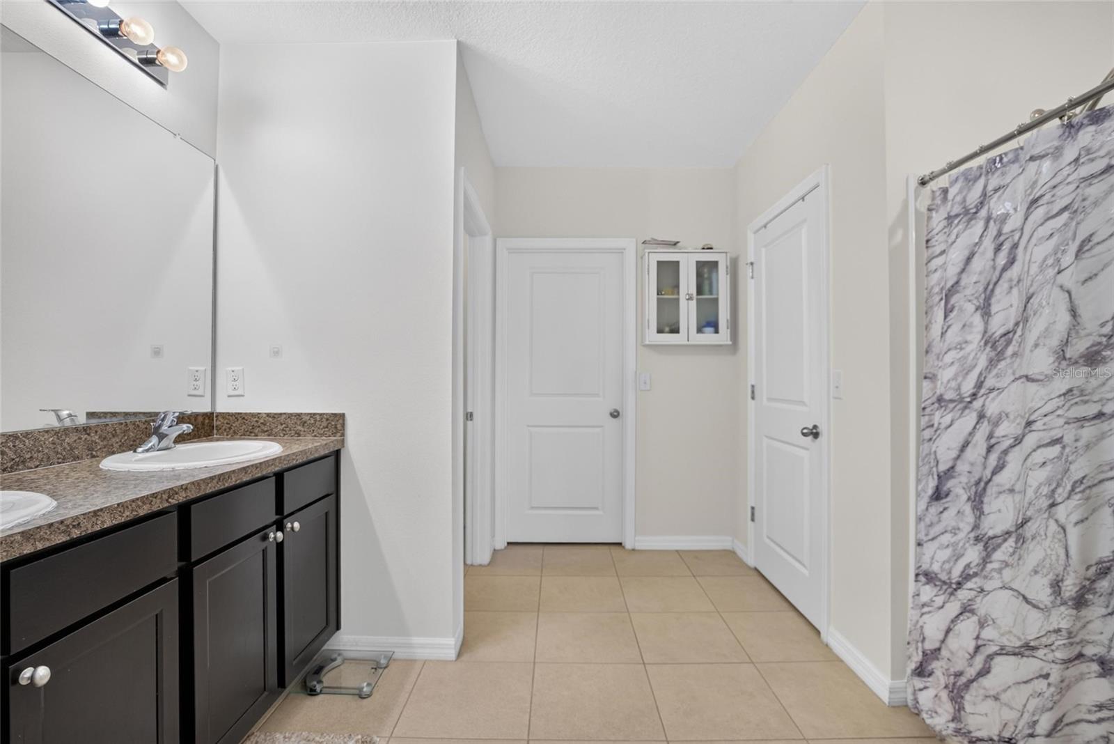 10231 GEESE TRAIL CIR, SUN CITY CENTER, FL — photo 36
