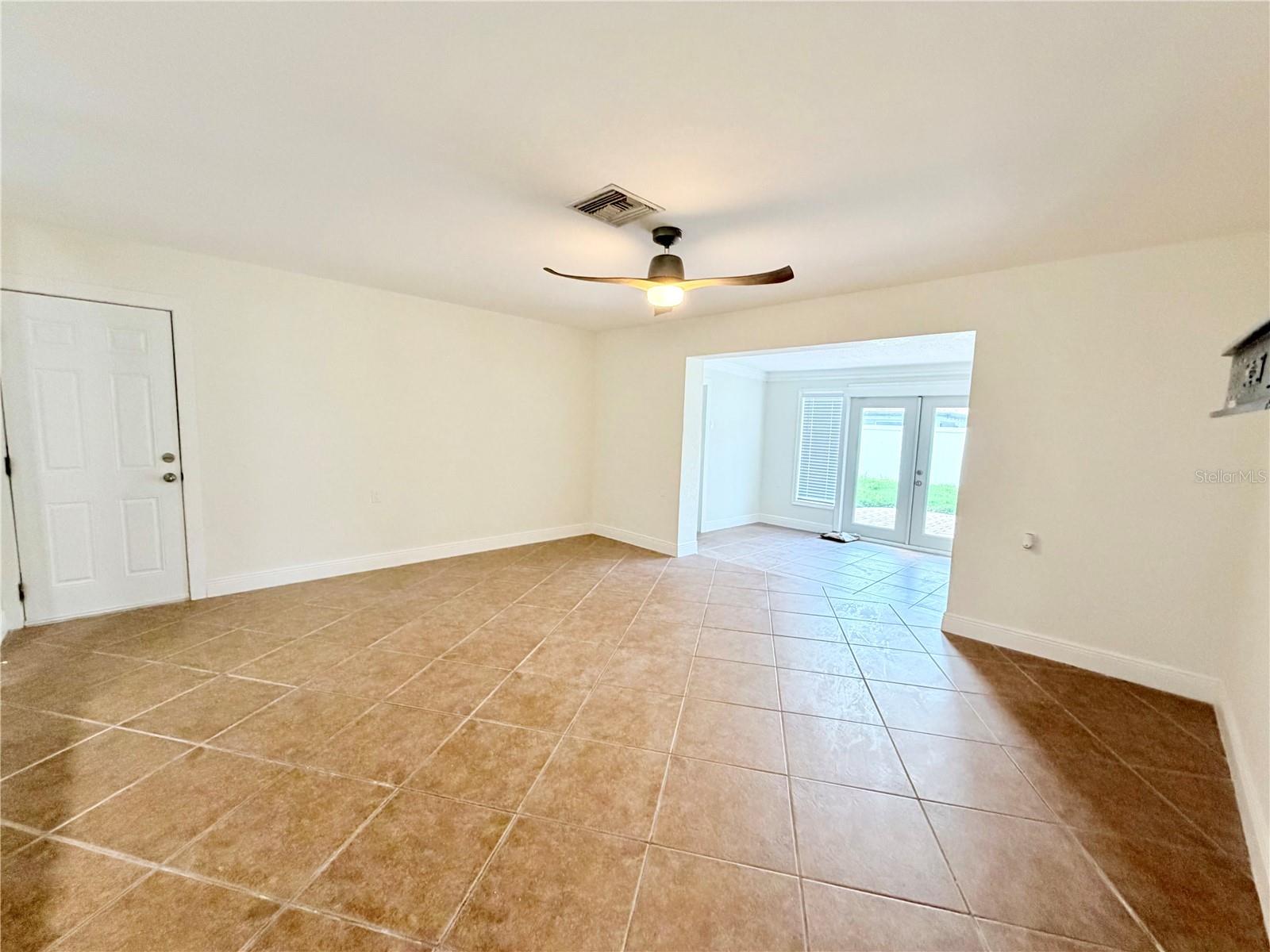1827 OKLAHOMA AVE NE, ST PETERSBURG, FL — photo 7