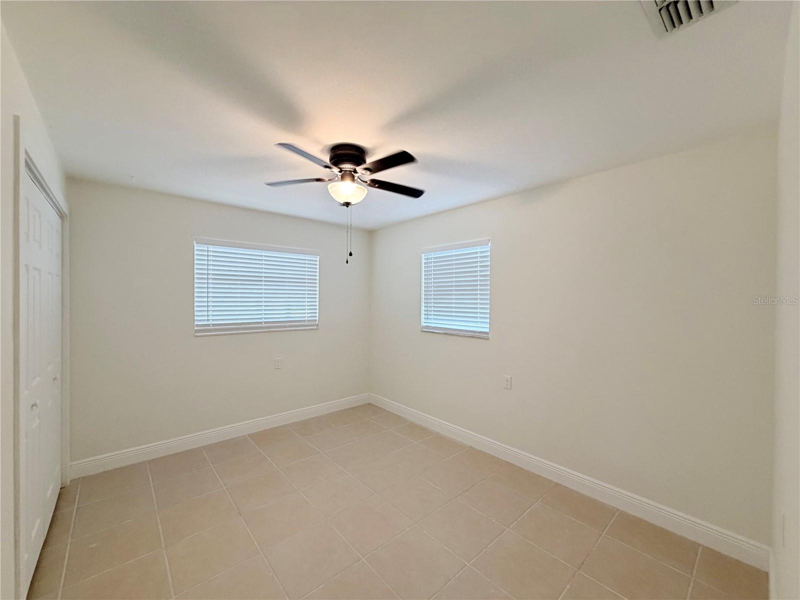 1827 OKLAHOMA AVE NE, ST PETERSBURG, FL — photo 13