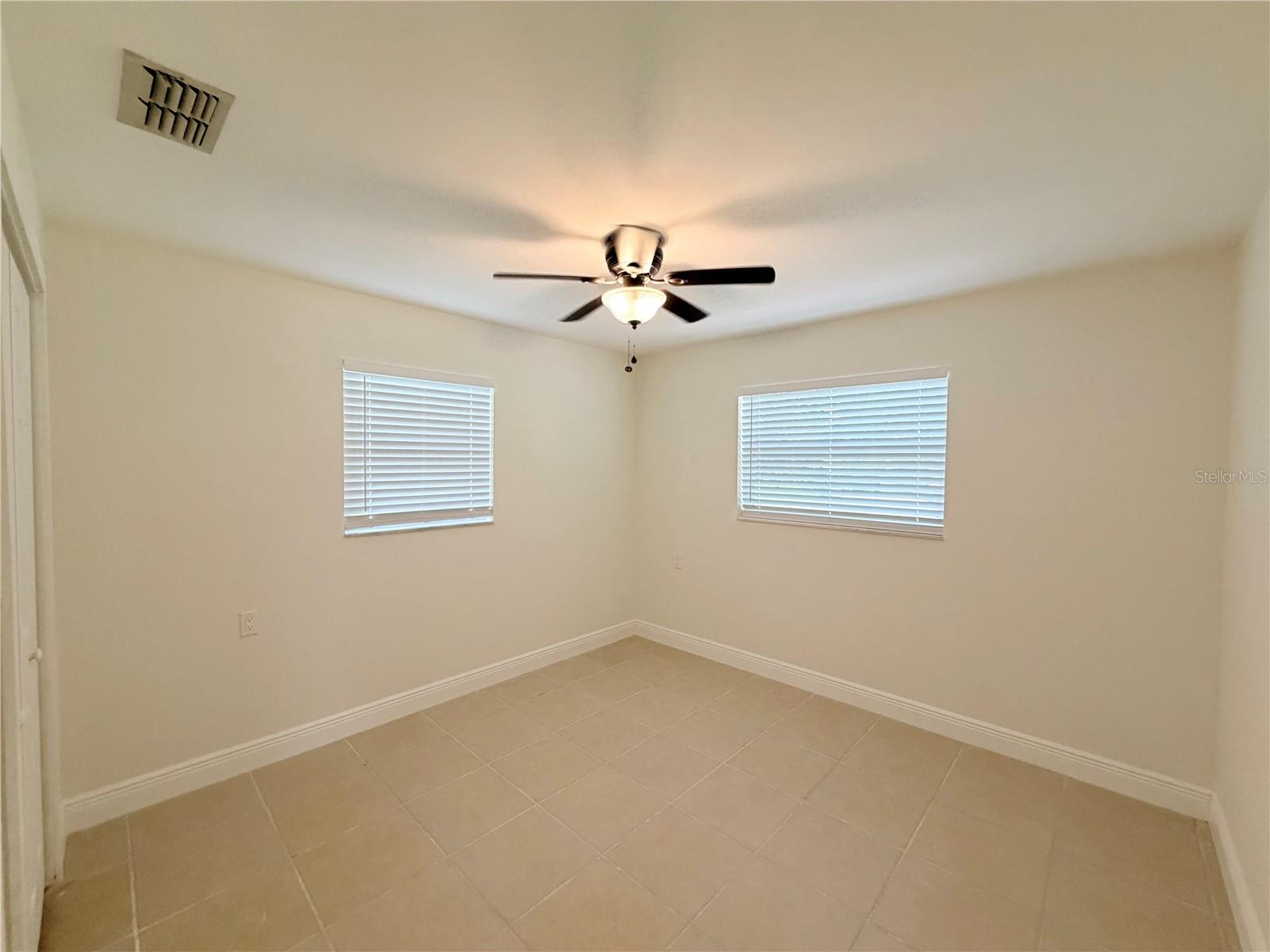 1827 OKLAHOMA AVE NE, ST PETERSBURG, FL — photo 14