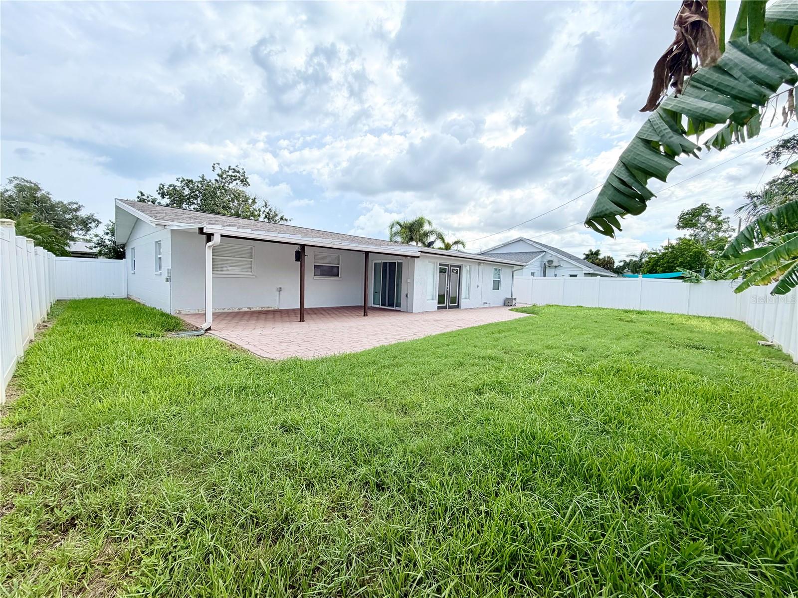 1827 OKLAHOMA AVE NE, ST PETERSBURG, FL — photo 20