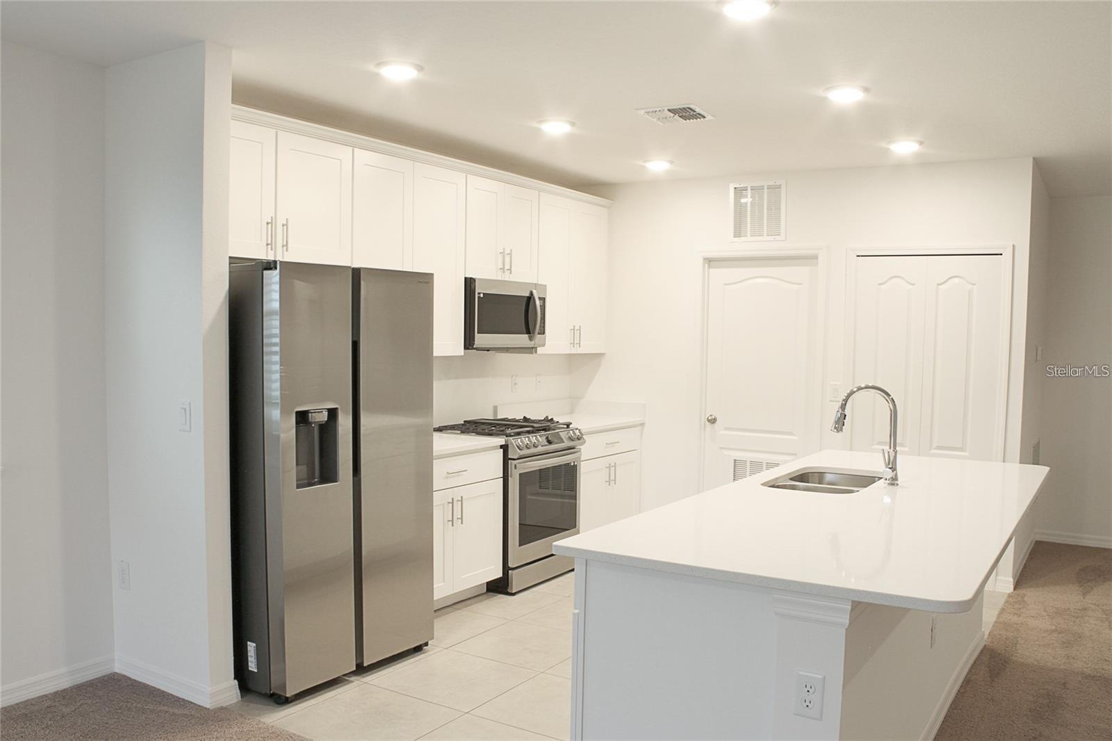 1162 OAK BLUFF DR, DAVENPORT, FL — photo 4